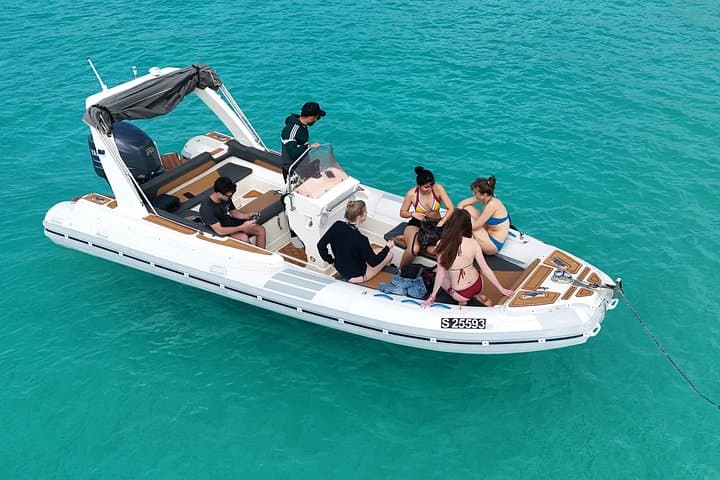 Private Luxury RIB Tour to Blue Lagoon, Comino & Gozo Sea Caves photo 3