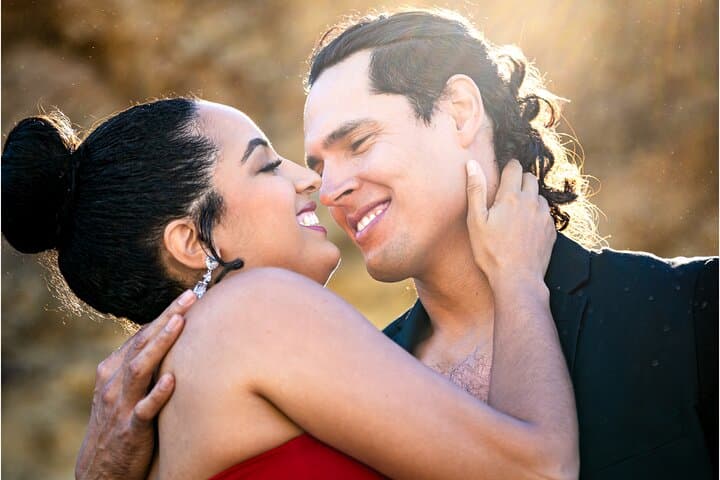 Los Angeles Couples Photoshoot: Custom Outdoor Sessions in Santa Monica & LA County