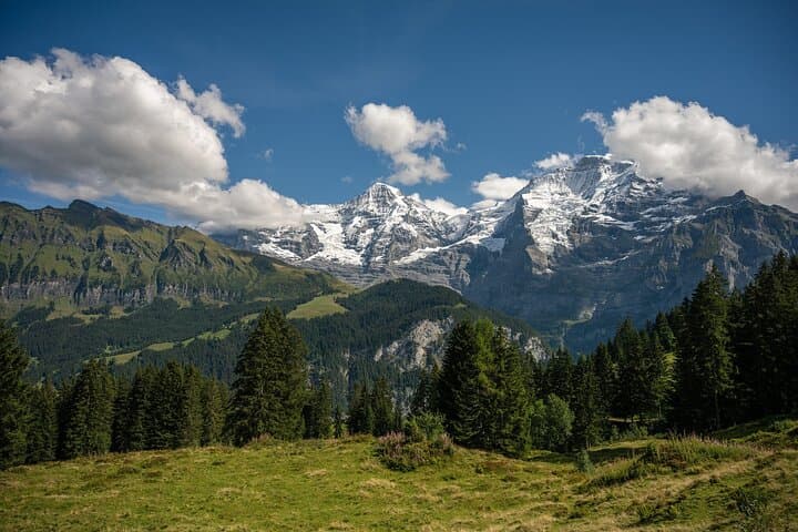 Murren Private Guided Walking Tour: Alpine Village Stroll with Eiger Views photo 3
