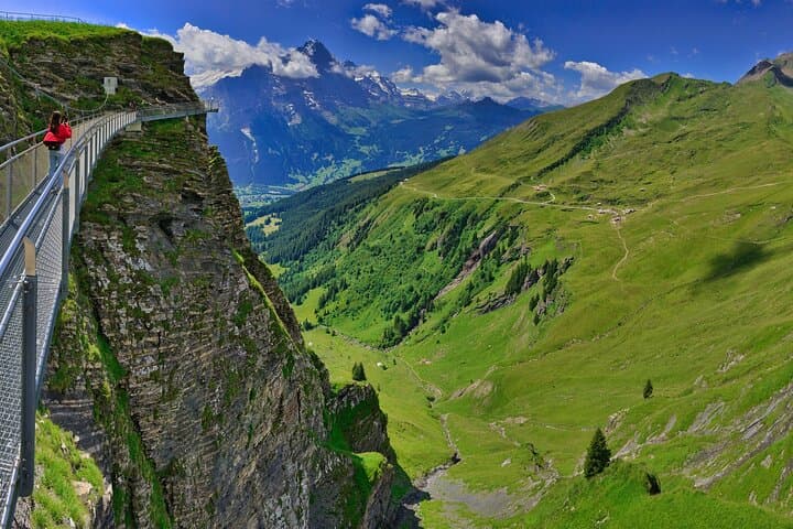 Grindelwald Private Walking Tour: 90-Minute Alpine Village Stroll photo 3
