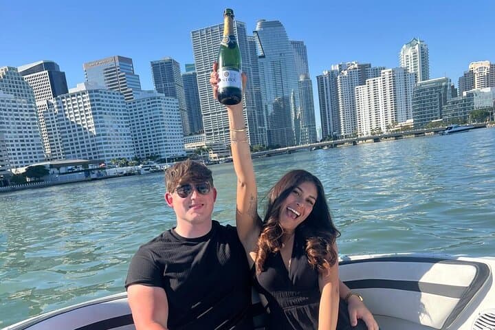 Miami Express Private Boat: 1-Hour Luxury Coconut Grove Cruise photo 5
