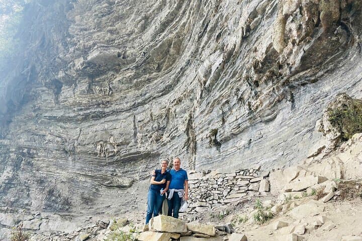 Trekking the White Cliff on Ma Pi Leng Pass — Ha Giang Day Hike photo 2
