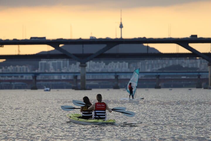 SUP and Kayak on Seoul's Han River at Ttukseom Park photo 5