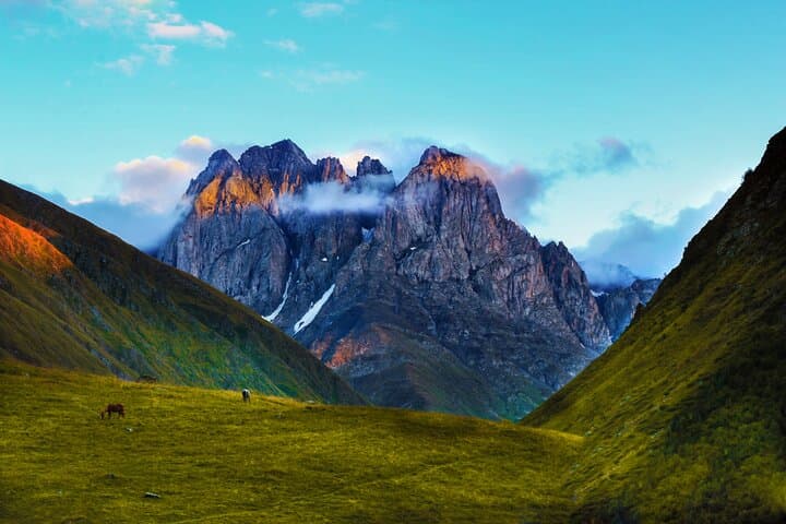 Kazbegi Mountains Tour: Ananuri, Gudauri & Gergeti Trinity Day Trip from Tbilisi photo 2