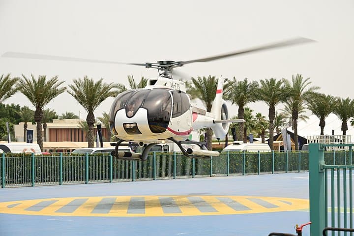 Exclusive 60-Minute Dubai Helicopter Flight: Burj Khalifa, Palm Jumeirah & World Islands photo 4