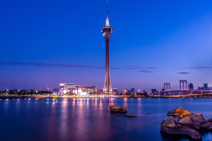 Macau Tower Observation Deck: Views, Bungy & Skywalk Guide photo 3