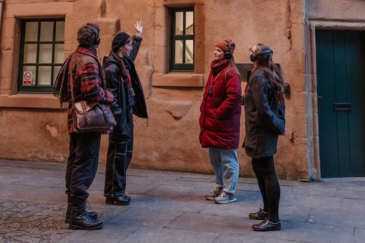 Edinburgh Old Town Multi-Sensory Walking Tour Along the Royal Mile photo 5
