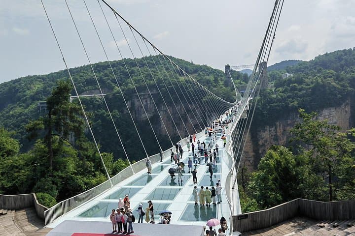 Walk the Zhangjiajie Glass Bridge: Grand Canyon Views & Adventure Tips photo 4