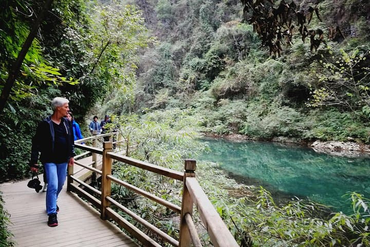Walk the Zhangjiajie Glass Bridge: Grand Canyon Views & Adventure Tips photo 3
