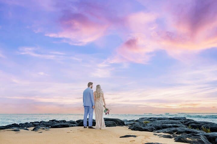 Oahu Professional Photographer: Couples & Families Beach Session