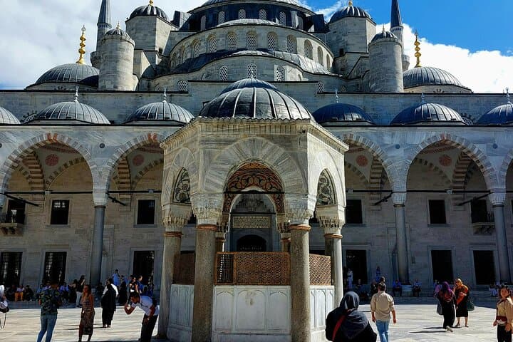 Private Full-Day Old City Tour from Galataport — Explore Istanbul's Historic Core photo 3