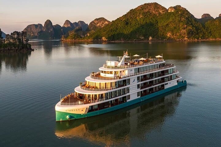 Luxury 2-Day Lan Ha Bay Cruise: Kayak Caves, Swimming & Onboard Activities photo 3