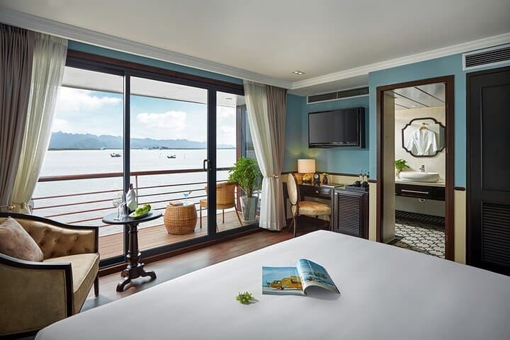 Luxury 2-Day Lan Ha Bay Cruise: Kayak Caves, Swimming & Onboard Activities photo 4