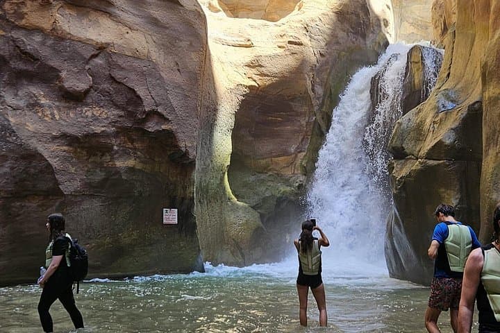 Splash and Hike the Wadi Mujib Siq Trail: Day Adventure from Amman photo 5