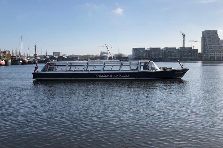 Amsterdam Classic Canal Cruise: 60-Min Guided Tour with Open Bar photo 3