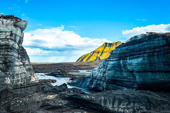 Venture into Katla Ice Cave: 4-Hour Super Jeep Glacier Experience photo 6