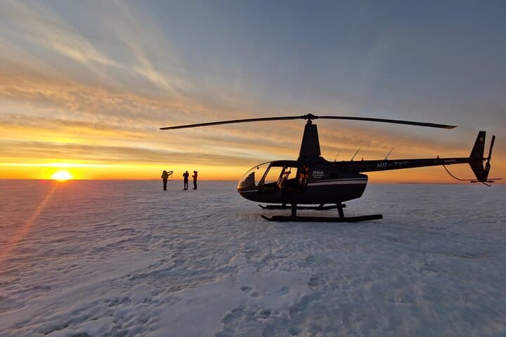 Private Helicopter Tour Over Iceland's Volcanoes, Glaciers & Waterfalls
