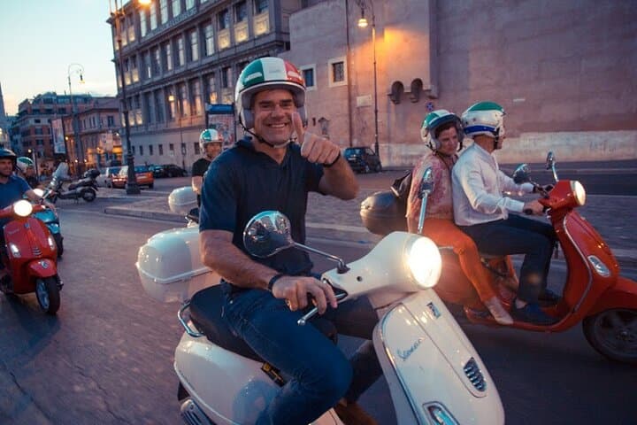 Rome Vespa Panoramic Tour: 3-Hour Scooter Experience photo 4