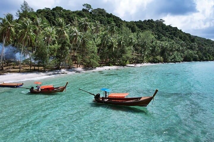 Koh Kood Speedboat Snorkeling: Ko Raet & Ko Rang Day Trip with Lunch photo 4