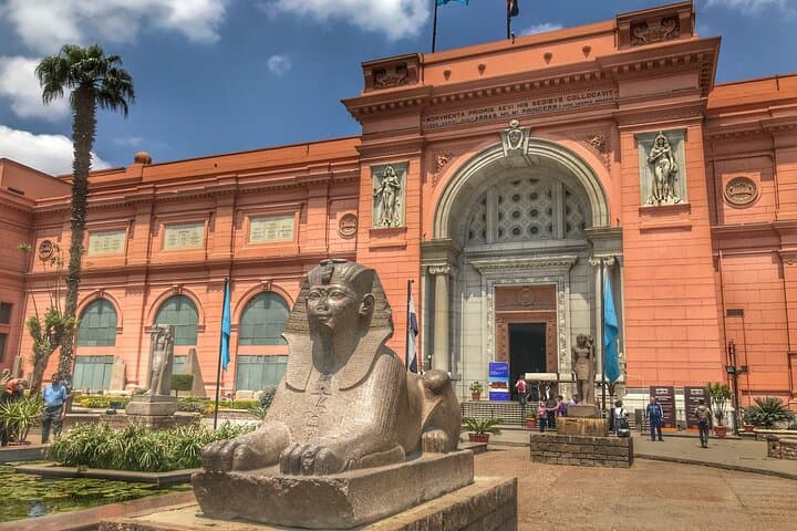 Full-Day Cairo Tour: Giza Pyramids & Egyptian Museum from Hurghada photo 2
