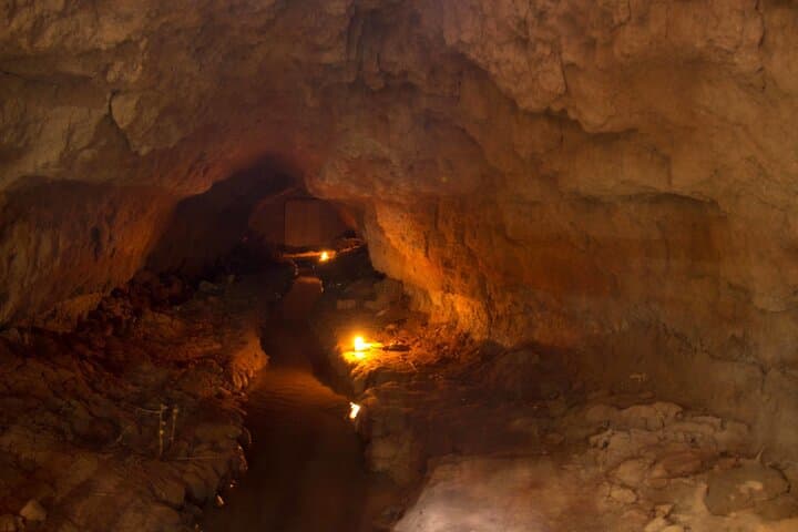 Turpan 10-Highlights Private Tour — Grape Valley, Emin Minaret & Bezeklik Caves photo 5