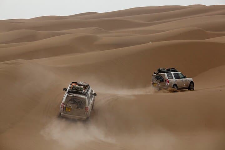 Sunset Dunes and Silk Road Ruins: Turpan 4WD Private Kumtag Desert Tour photo 2