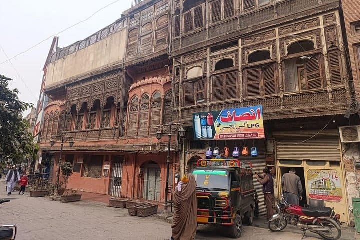 Full-Day Peshawar Cultural Tour from Islamabad: Gandhara, Bazaars & Mughal Architecture photo 4