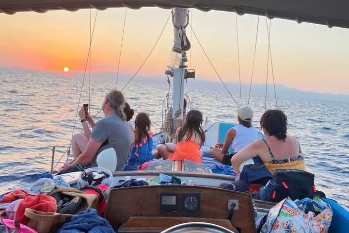 Family Sailing Day in Bay of Palma — Private Sail, Snorkel & Spanish BBQ