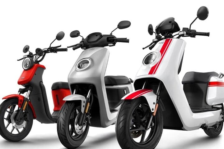 Scoot in Style: Rent an Electric Scooter in Rome for a Day of Urban Exploration photo 3