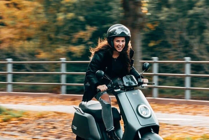 Scoot in Style: Rent an Electric Scooter in Rome for a Day of Urban Exploration