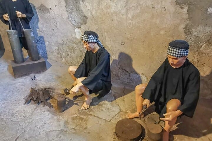 Cu Chi Tunnels Jeep Tour from Ho Chi Minh City — Underground History & Tunnel Crawl photo 4