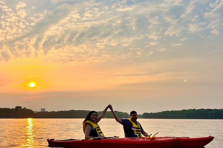 Sunset Kayak Tour on the Ottawa River: Paddle Between Ottawa & Gatineau