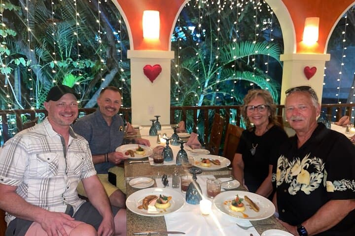 Tasting Vallarta: Nighttime Progressive Dinner Walking Tour in Puerto Vallarta