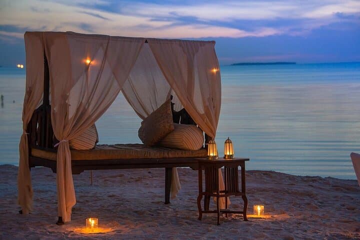 7-Day Romantic Zanzibar Honeymoon: Stone Town, Beaches & Mnemba Snorkel