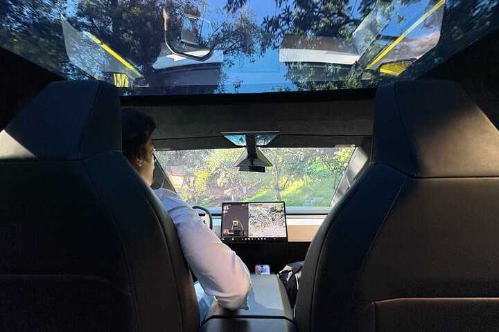 Electric Beverly Hills and Melrose AI Driving Tour — Cybertruck, Model X & Spyder photo 4
