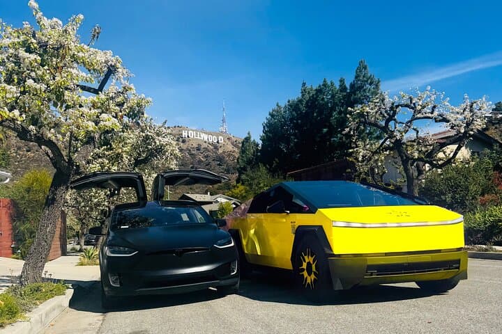 AI-Powered Hollywood Sign Driving Tour: Cybertruck, Model X & Spyder Photo Stops