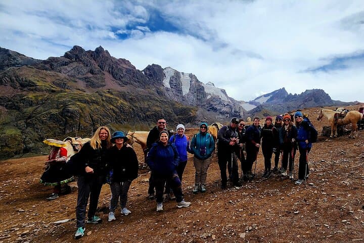 Hike Rainbow Mountain (Vinicunca) & Red Valley: Practical Guide to Altitude, Route, and Views photo 2