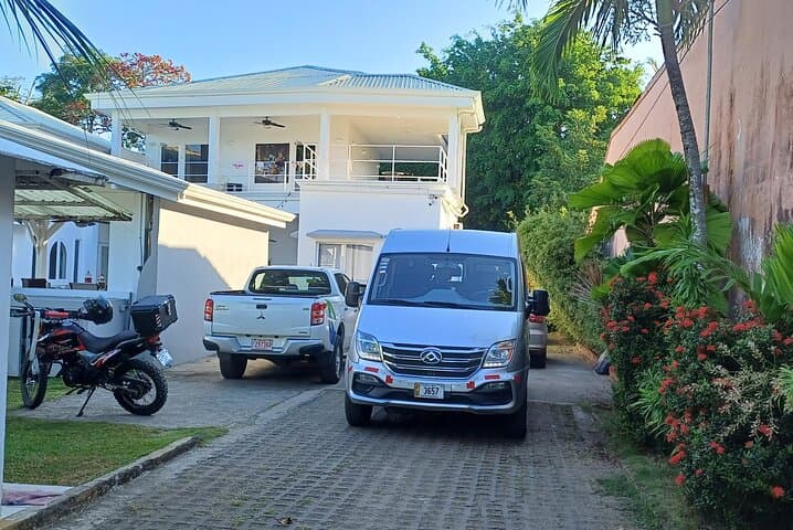 SJO Airport Transfer to Jaco Beach & Marriott Dreams — Private Shuttle with WiFi photo 4