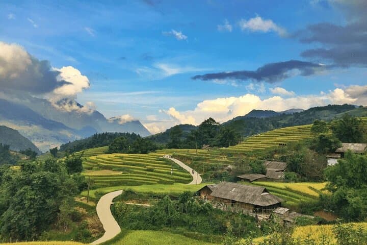 Sapa Off-Road: 2-Day Motorbike Homestay from Hanoi photo 3