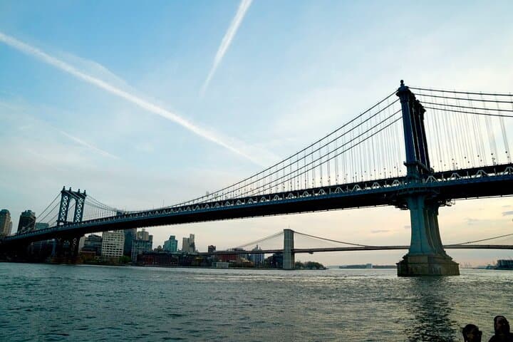 3-Day New York City Photography Tour: Homestay, Walking Tours & Statue Cruise
