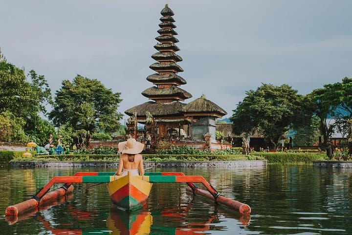 Bali Nature & Temples Day Tour — Ulun Danu Bratan, Leke Leke Waterfall, Jatiluwih photo 2