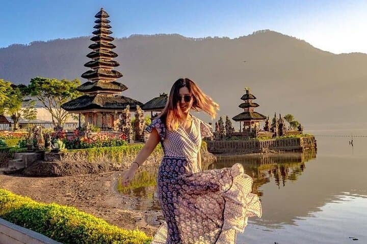 Bali Nature & Temples Day Tour — Ulun Danu Bratan, Leke Leke Waterfall, Jatiluwih photo 4