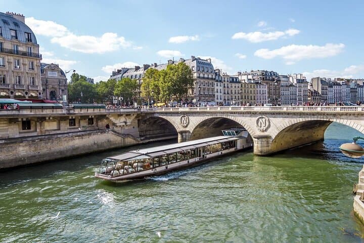 Private Custom Day Tour from Paris: Versailles, Giverny & Countryside by Car photo 5