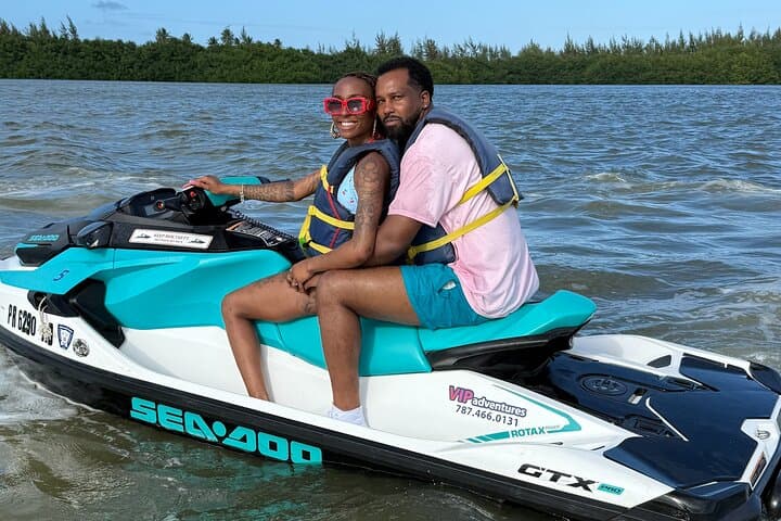 Freestyle Jet Ski Rental Near Casa Bacardi — 30-Min Caribbean Ride in Cataño photo 2