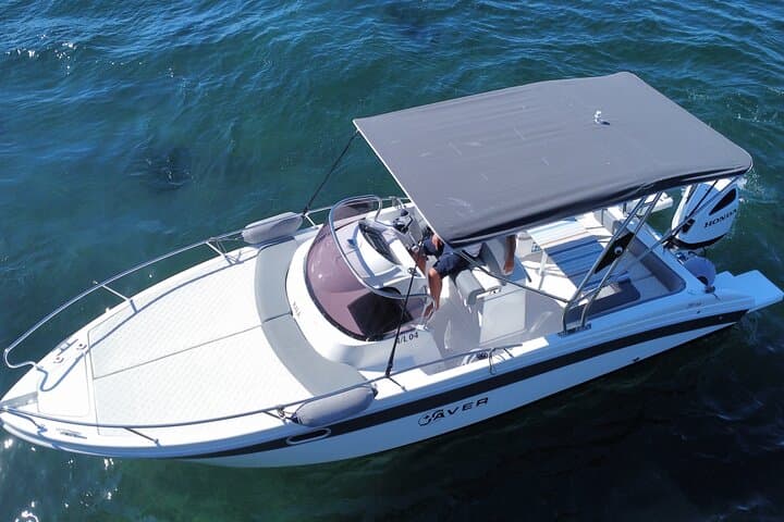 Private Capri Island Boat Tour from Sorrento | Saver 28ft Day Cruise photo 3