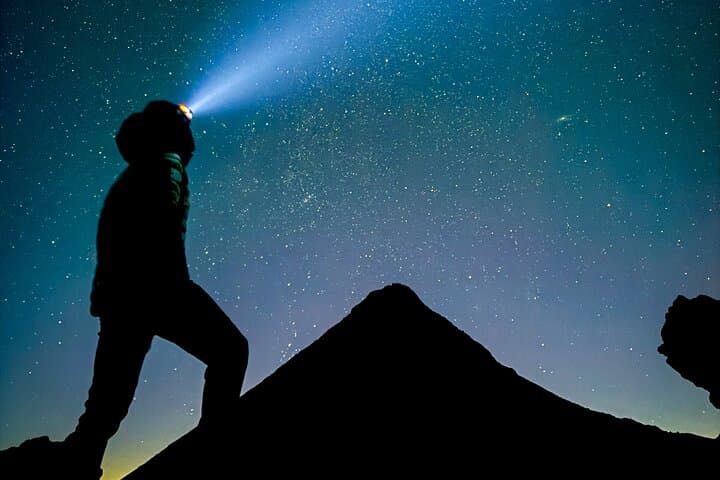 Mount Pico Night Climb: Summit Portugal’s Highest Peak for a Sunrise Like No Other photo 6