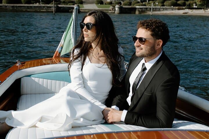 Private Vintage Wooden Boat Tour on Lake Como — Villas, Villages & Prosecco photo 6
