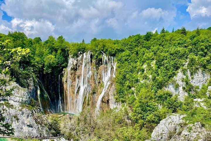 Afternoon Tour to Plitvice Lakes from Zadar — Reserved Ticket & Guided Roundtrip photo 4