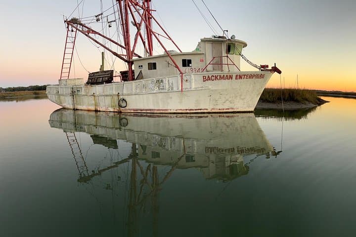 Folly River Dolphin Cruise to Morris Island Lighthouse — Charleston Boat Tour photo 2