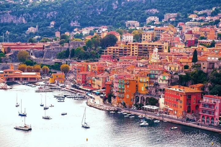 Nice to Monaco Private Shore Excursion: Eze, Villefranche & Monte Carlo Day Tour photo 2